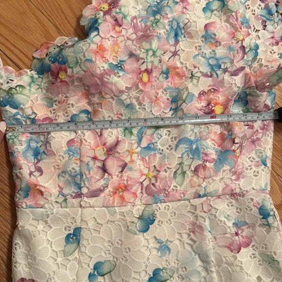 NWT Elliatt Alba Dress - Picture 4 of 4